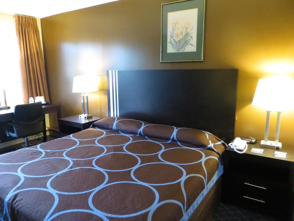 Ba Hotel Red Deer Kültér fotó