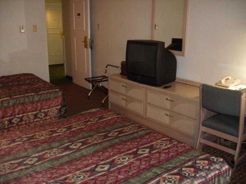 Ba Hotel Red Deer Kültér fotó