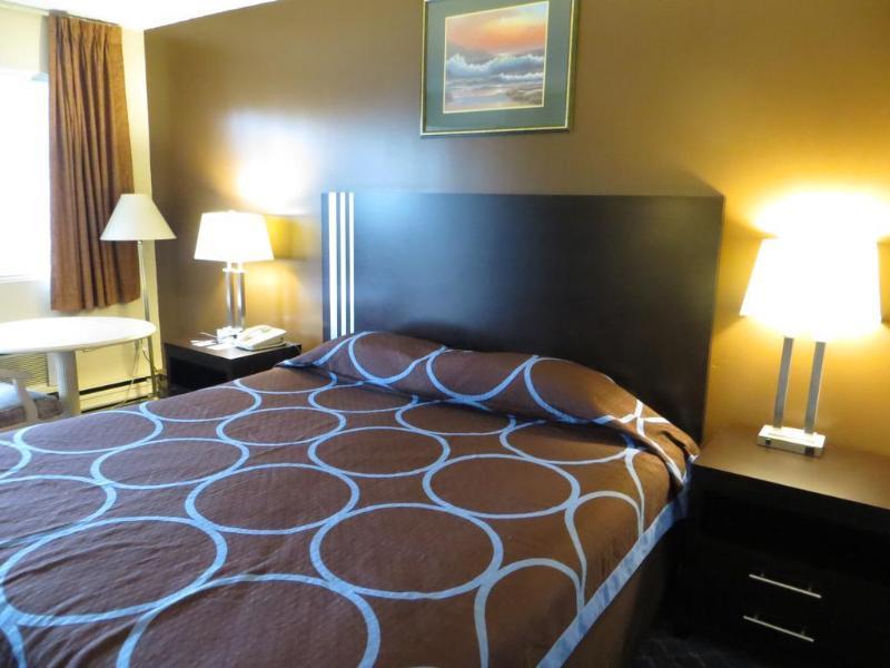 Ba Hotel Red Deer Kültér fotó
