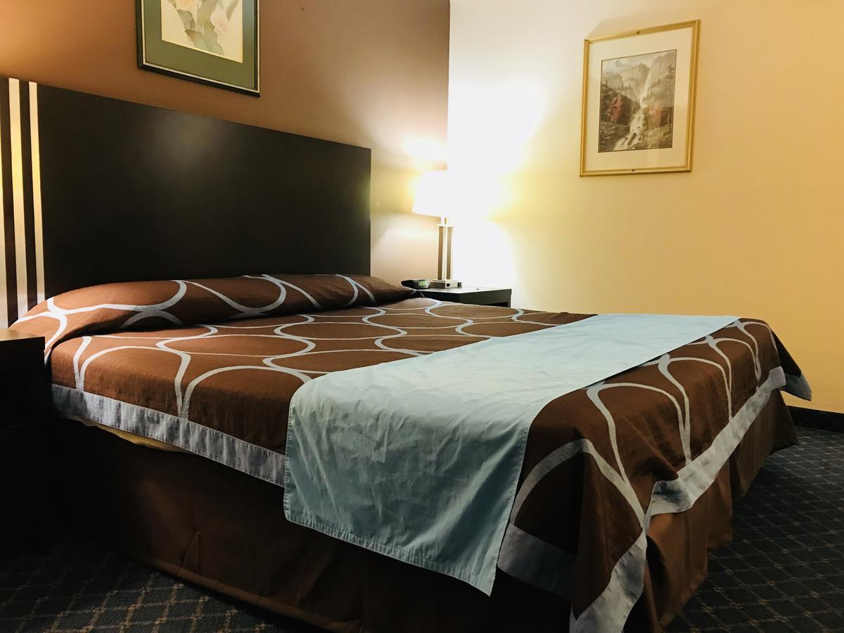 Ba Hotel Red Deer Kültér fotó