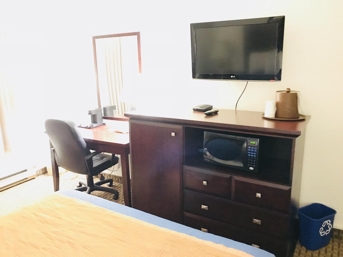 Ba Hotel Red Deer Kültér fotó