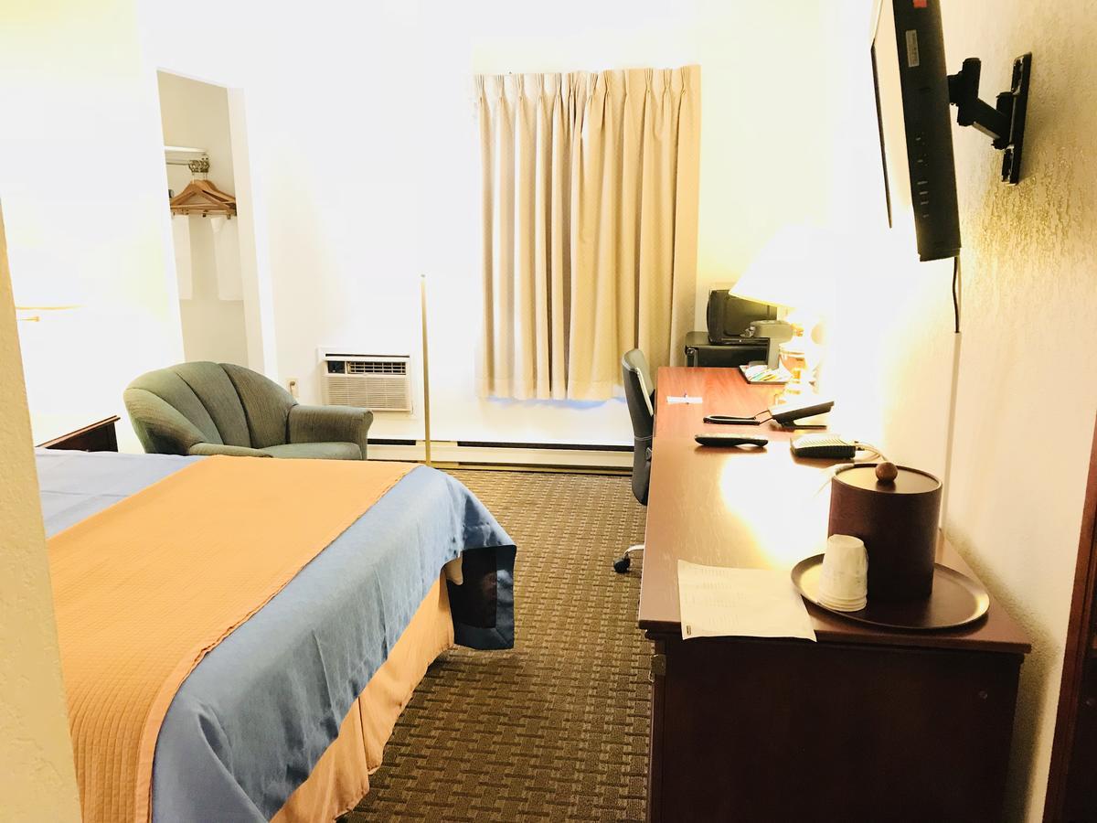 Ba Hotel Red Deer Kültér fotó