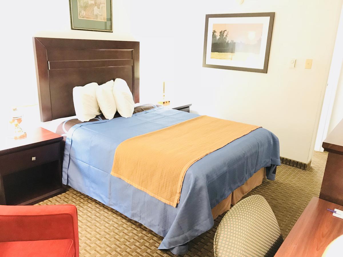 Ba Hotel Red Deer Kültér fotó