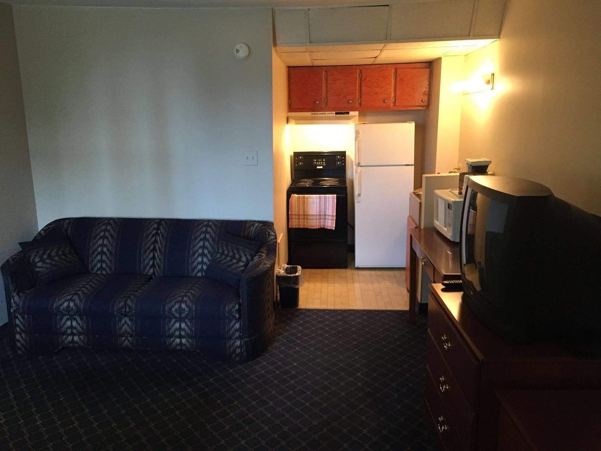 Ba Hotel Red Deer Kültér fotó
