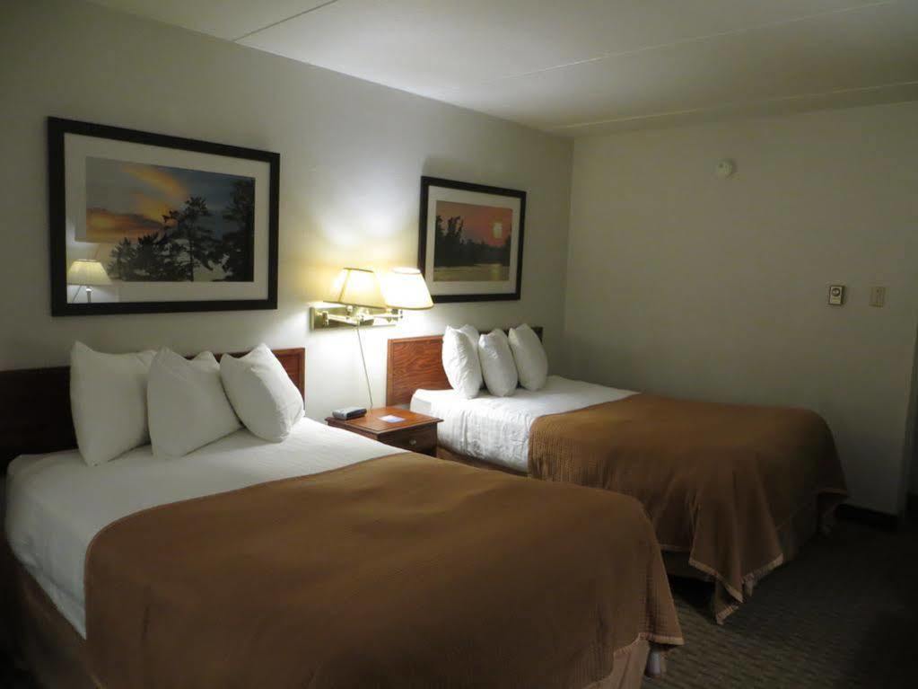 Ba Hotel Red Deer Kültér fotó